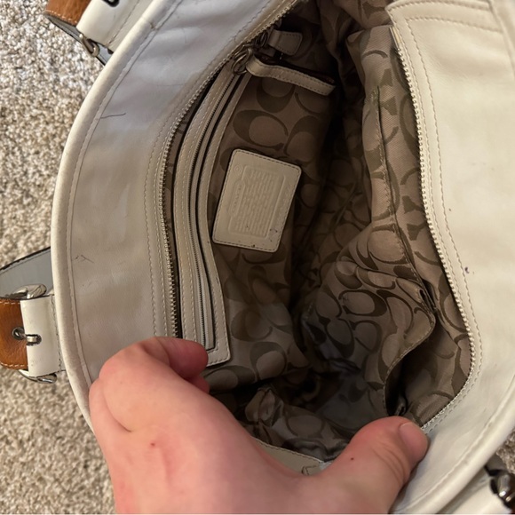 White leather small coach tote - Picture 3 of 4
